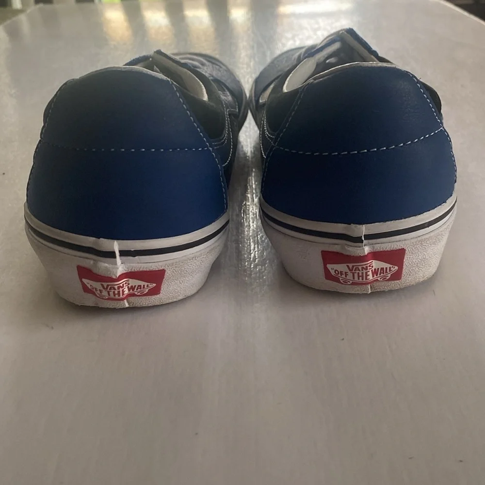 Vans Women’s Blue Leather Sneakers Size 9